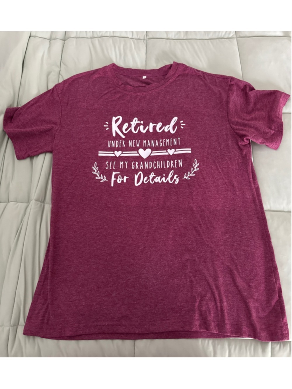 #0264 - Women's Unbranded Short Sleeve Tee L Maroon White Retired Graphic